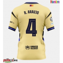 Camiseta Barcelona Ronald Araujo #4 Visitante Equipación 2025-26 manga corta